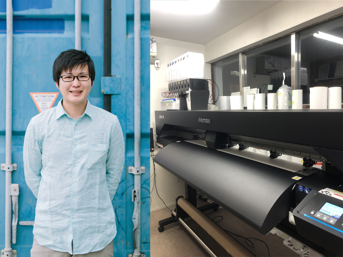 Mr. Yu Okada of SAN GRAPHICA and the CJV200-130 in operation at the company.