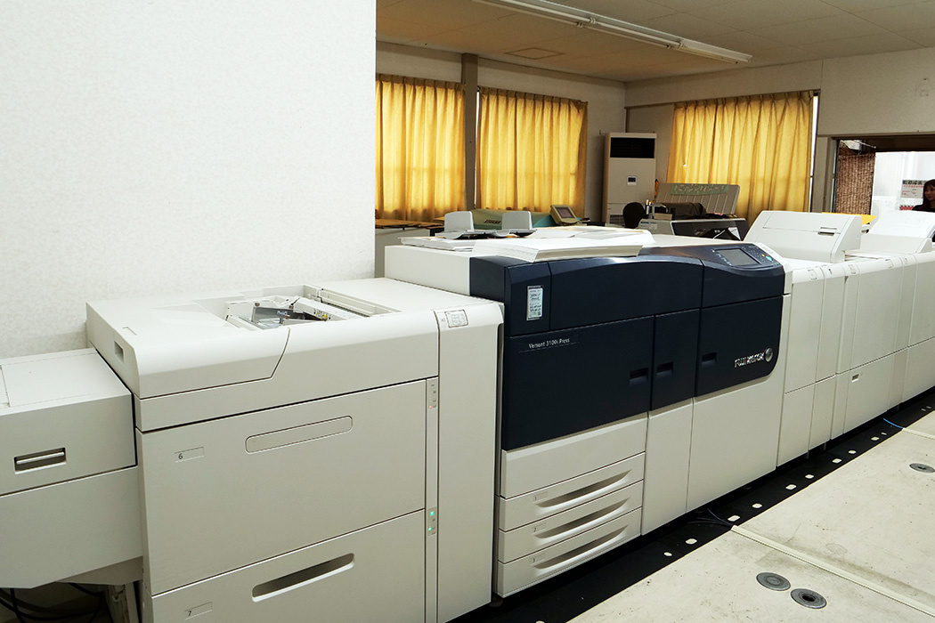 Sheet-fed digital press for small-lot printing of labels, business cards, and more.